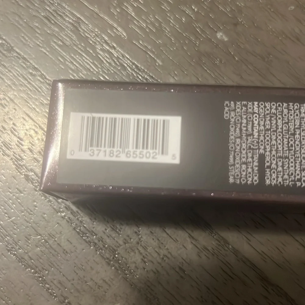 Surratt Surreal Skin Foundation Wand Shade 18 | Deep Chocolate/ Neutral